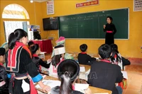 Vì đâu nên nỗi sinh viên diện cử tuyển phải ở nhà làm nông, công nhân?