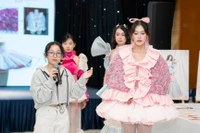Thiết kế thời trang không phải ngành học chỉ dành cho "con nhà giàu"