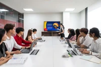 Ngành Thương mại điện tử được đào tạo ra sao để "thực chiến" tốt?