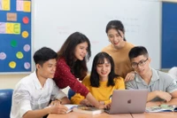 Sinh viên tốt nghiệp ngành Ngôn ngữ học có cơ hội thăng tiến cao
