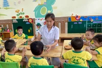 Giáo viên sẽ được xếp lương như thế nào khi thăng hạng, giáng hạng?
