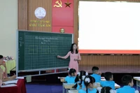 Hệ số lương, yêu cầu chứng chỉ giáo viên tiểu học hạng IV cũ sang hạng III mới