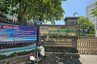 Bằng tiến sĩ của Hiệu trưởng CĐ Công thương TPHCM bị 'tố', nhà trường nói gì?