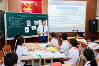 Tài liệu GD địa phương TP.Hải Phòng chậm ban hành gây khó sắp xếp thời khóa biểu