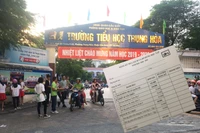 Trường Tiểu học Trung Hòa bán sách cho phụ huynh "bia một, lạc mười"