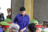 Bị cáo Điện khai đi qua vào chơi chứ không đưa 1 tỷ 40 triệu đồng cho Nga