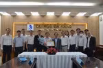 Thưởng nóng nguyên Thứ trưởng Bộ Giáo dục vì sáng chế phòng chống Covid-19