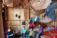 Có chính sách luân chuyển GV vùng đặc biệt khó khăn nhưng không thực hiện được