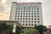 Học viện Y Dược học cổ truyền VN vay tiền để chi thu nhập tăng thêm cho cán bộ