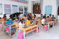 Ngày đầu náo nức đến trường của học sinh miền biên giới Mường Tè