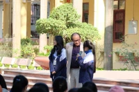 Tiến sĩ Trần Công Trục nói về chủ quyền lãnh thổ với học sinh Hiệp Hòa số 3