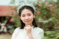 Từ nữ sinh học giỏi cấp tỉnh phải đi làm may đến cố gắng trở thành thủ khoa 