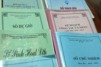 Sở GD Hòa Bình chấn chỉnh tình trạng lạm dụng hồ sơ, sổ sách trong nhà trường