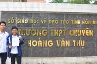 Giám đốc Sở GD Hòa Bình mong mỏi GS, PGS về công tác tại trường chuyên của tỉnh