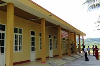 Xây dựng nhà công vụ cho GV: Hiệu trưởng thấy rất cần nhưng để làm không dễ