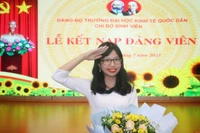 Nữ thủ khoa được đặc cách học Tiến sỹ chỉ cách đạt toàn điểm 10 môn Triết