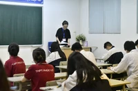 Quy đổi 4.0 IELTS sang 10 điểm xét tốt nghiệp giúp HS có thêm một lựa chọn 