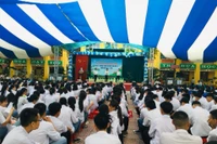 Ít hơn đúng 1 lớp, lãnh đạo trường hạng II thiệt thòi trong nhận phụ cấp chức vụ