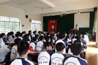 Giám đốc Sở Giáo dục Hậu Giang nêu 8 khó khăn khi phổ cập giáo dục, xóa mù chữ 