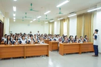 So sánh điểm chuẩn, học phí ngành Tâm lý học giáo dục ở nhiều trường đại học
