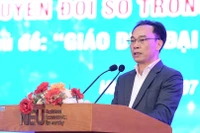 Chuyển đổi số không đơn thuần là đưa bài giảng dạy trực tiếp lên môi trường mạng