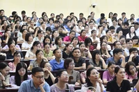 Giáo viên tích cực tham gia tập huấn về nội dung ôn thi tốt nghiệp năm 2025