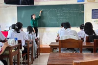 Có trường THPT 100% giáo viên lớp 12 tự nguyện ôn thi miễn phí cho học sinh 