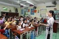 Từ ngày 1/7, giáo viên sẽ phải ký lại hợp đồng lao động, có người mất việc?