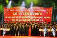 Hà Nội vinh danh 86 thủ khoa sắc xuất tốt nghiệp năm 2019 