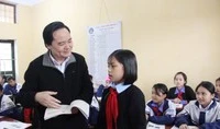 Bộ trưởng Phùng Xuân Nhạ: Thi đua là tốt, nhưng không lấy thi đua để gây áp lực