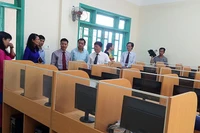 Mua sắm tập trung chỉ khổ các trường