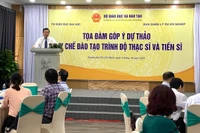 Dự thảo quy chế đào tạo tiến sĩ, "phản biện kín" mà không kín