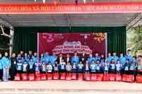 Trường Đại học Vinh lan tỏa yêu thương, chung tay sẻ chia dịp Tết Ất Tỵ 2025