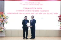 Trao quyết định bổ nhiệm Chủ tịch Hội đồng thành viên, Tổng Giám đốc NXBGDVN