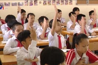 Không được ép học sinh học thêm để thu tiền