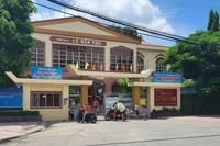 Hiệu trưởng yêu cầu GVCN trả lại tiền và xin lỗi đối với những khoản thu sai
