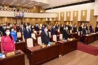 Hà Nội thảo luận, xem xét hỗ trợ học phí cho học sinh ảnh hưởng do dịch COVID-19