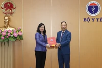 Bộ Y tế bổ nhiệm lại chức vụ Cục trưởng Cục Quản lý Dược