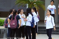 Kết thúc ngày thi thứ nhất, có 18 thí sinh không tới được điểm thi vì mưa bão