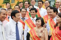 Có nên để Phó hiệu trưởng nhà trường kiêm chức Chủ tịch công đoàn?