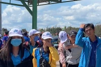 Năm 2020 học sinh huyện đảo Phú Quý vẫn phải vào đất liền để thi tốt nghiệp