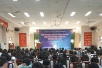 Đầu tư tiền triệu thi KHKT, thưởng chỉ 500-700 nghìn đồng, sao HS, GV vẫn làm?