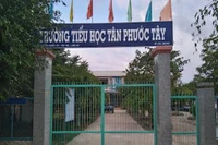 Điều chuyển công tác Hiệu trưởng bị tố và 4 giáo viên tố cáo