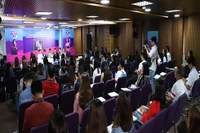 Sinh viên Trường Đại học Hoa Sen được tuyên truyền kiến thức tình dục an toàn