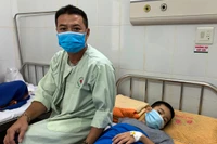 Hai học sinh trường Tiên Dương tiếp tục phải theo dõi điều trị tại bệnh viện 