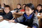 Sách giáo khoa giá cao nhưng năm nào cũng phải mua mới