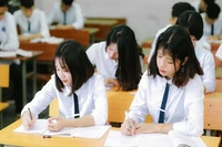 Thi học sinh giỏi là nguồn cơn vấn nạn dạy thêm, học thêm tràn lan 
