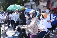 Cảm phục nam sinh mắc bệnh xương thủy tinh nuôi ước mơ thành kỹ sư công nghệ