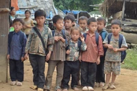 Thổi hồn vào đá gây quỹ xây trường học cho trẻ vùng cao