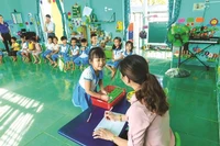 "Tiên học lễ, hậu học văn" có phải tàn dư phong kiến?